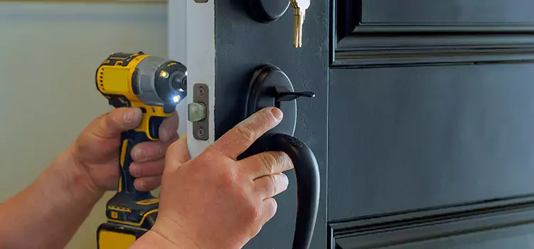 Locksmith Emergency Service East Meadow