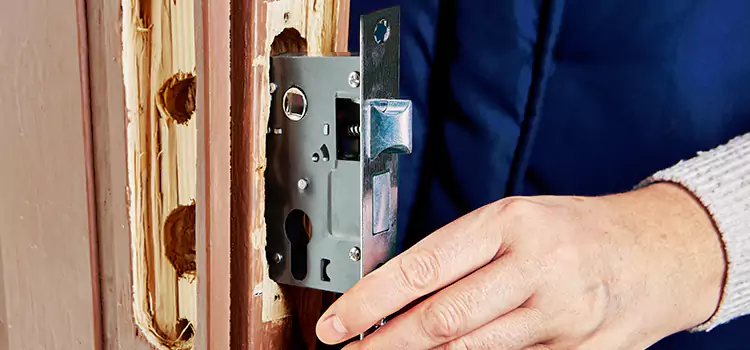 Garage Door Lock Replacement East Meadow